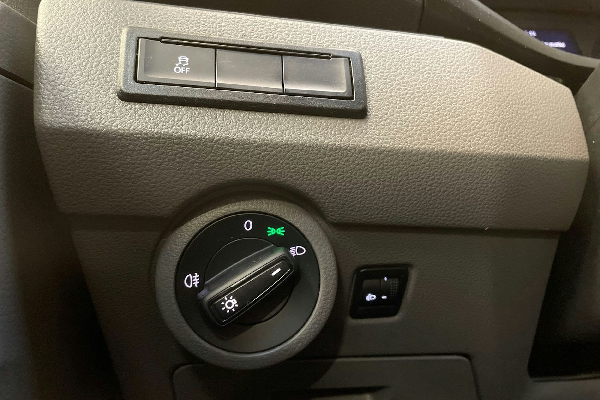 hopea Volkswagen Transporter 2020 kuva 21.