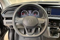 musta Volkswagen Transporter 2020 kuva 18.