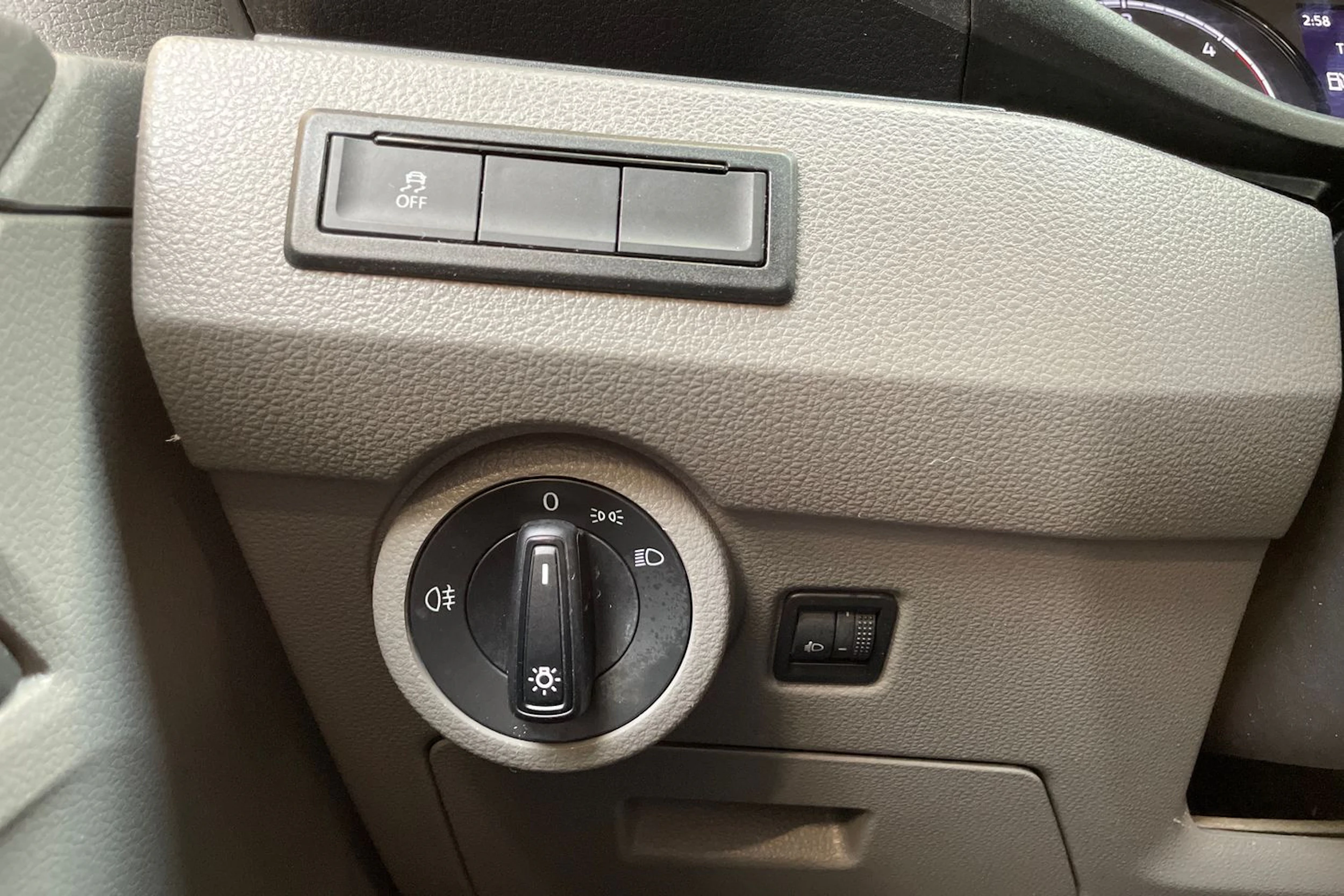 musta Volkswagen Transporter 2020 kuva 24.