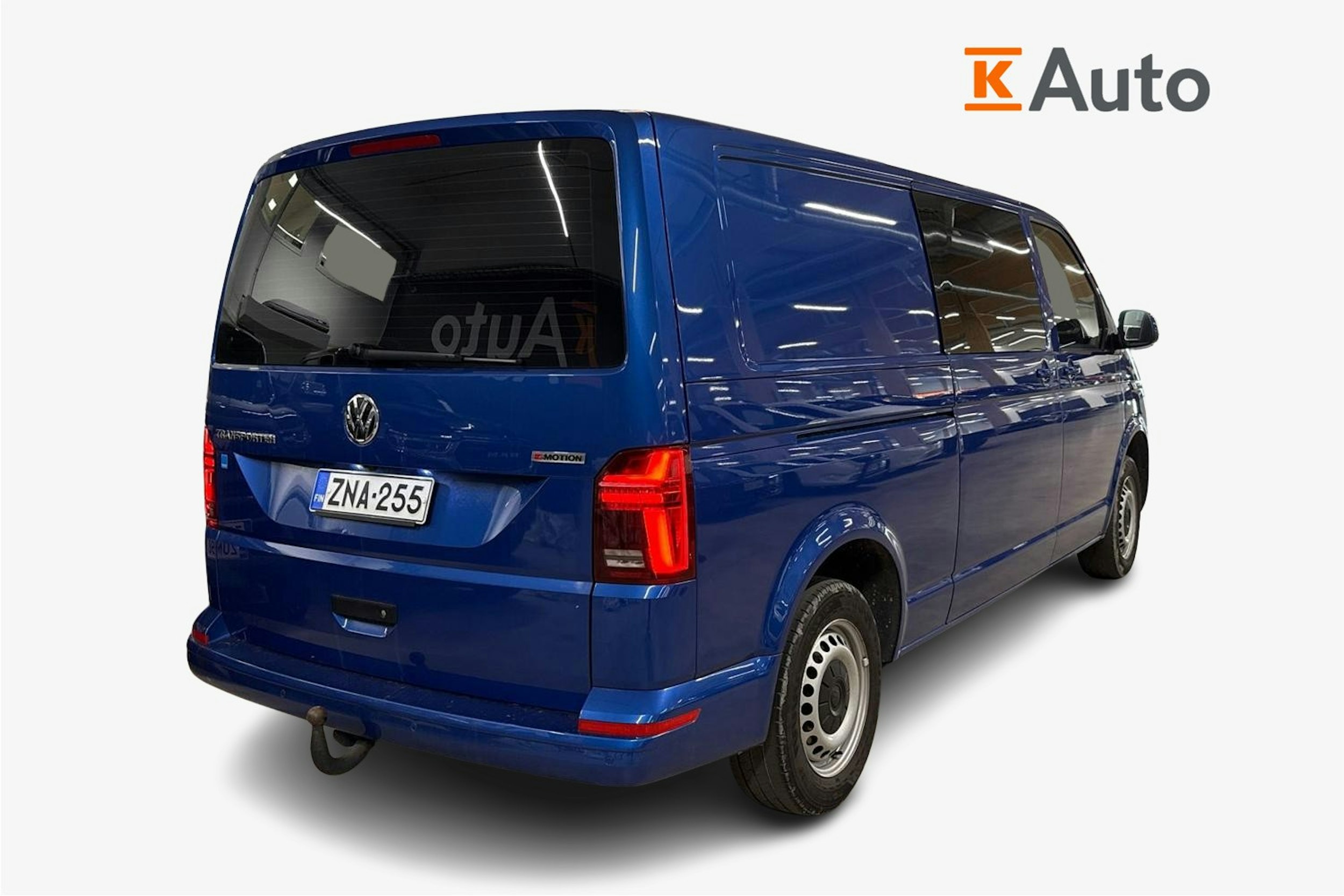sininen Volkswagen Transporter 2020 kuva 2.