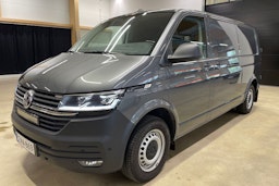 harmaa Volkswagen Transporter 2020 kuva 13.