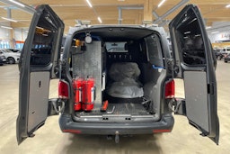 harmaa Volkswagen Transporter 2020 kuva 20.