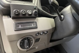 harmaa Volkswagen Transporter 2020 kuva 29.