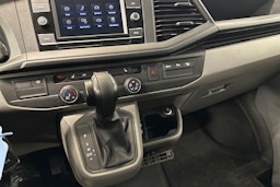 harmaa Volkswagen Transporter 2020 kuva 26.