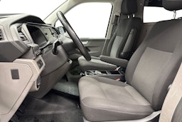 harmaa Volkswagen Transporter 2020 kuva 7.