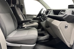 harmaa Volkswagen Transporter 2020 kuva 10.
