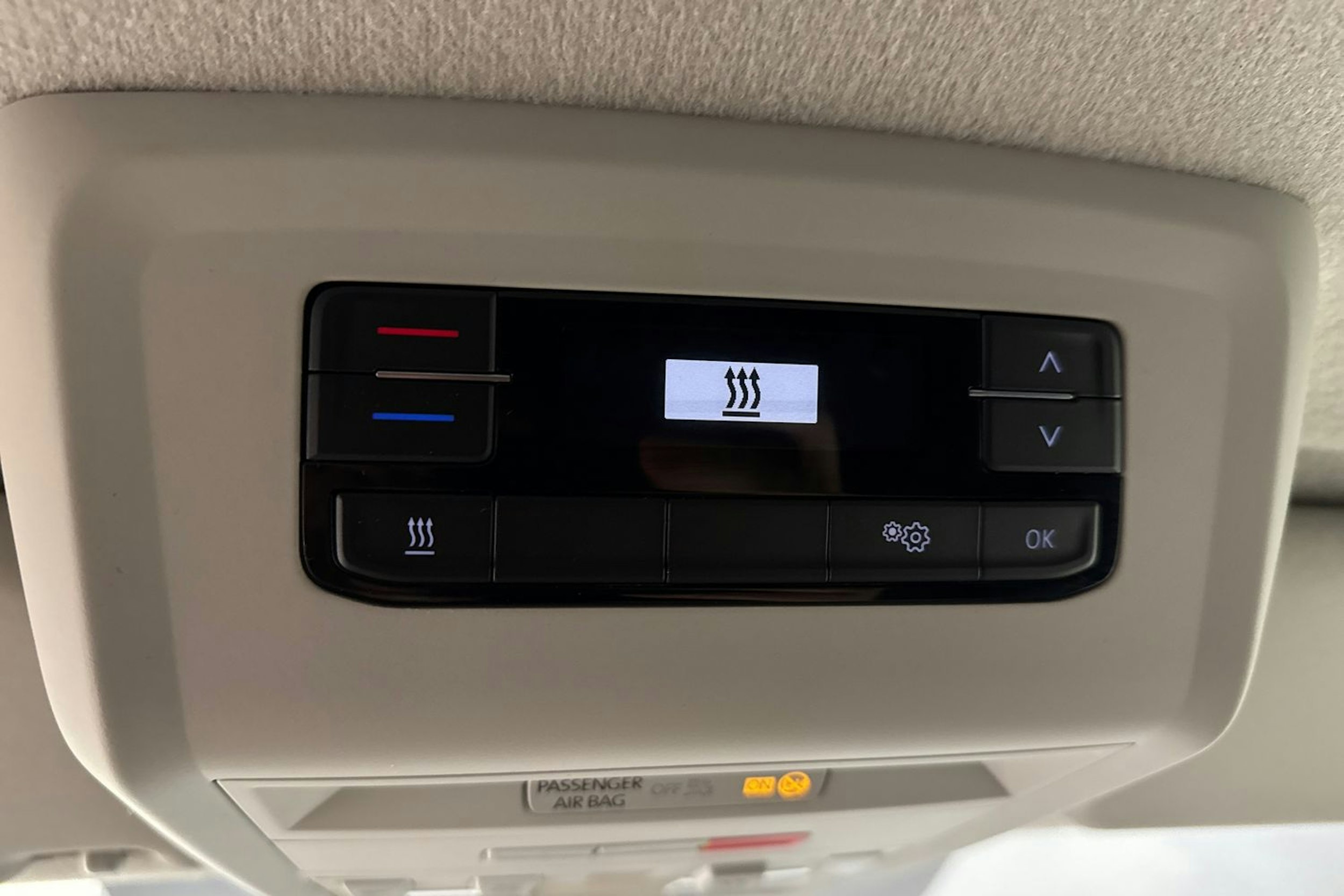 harmaa Volkswagen Transporter 2020 kuva 27.