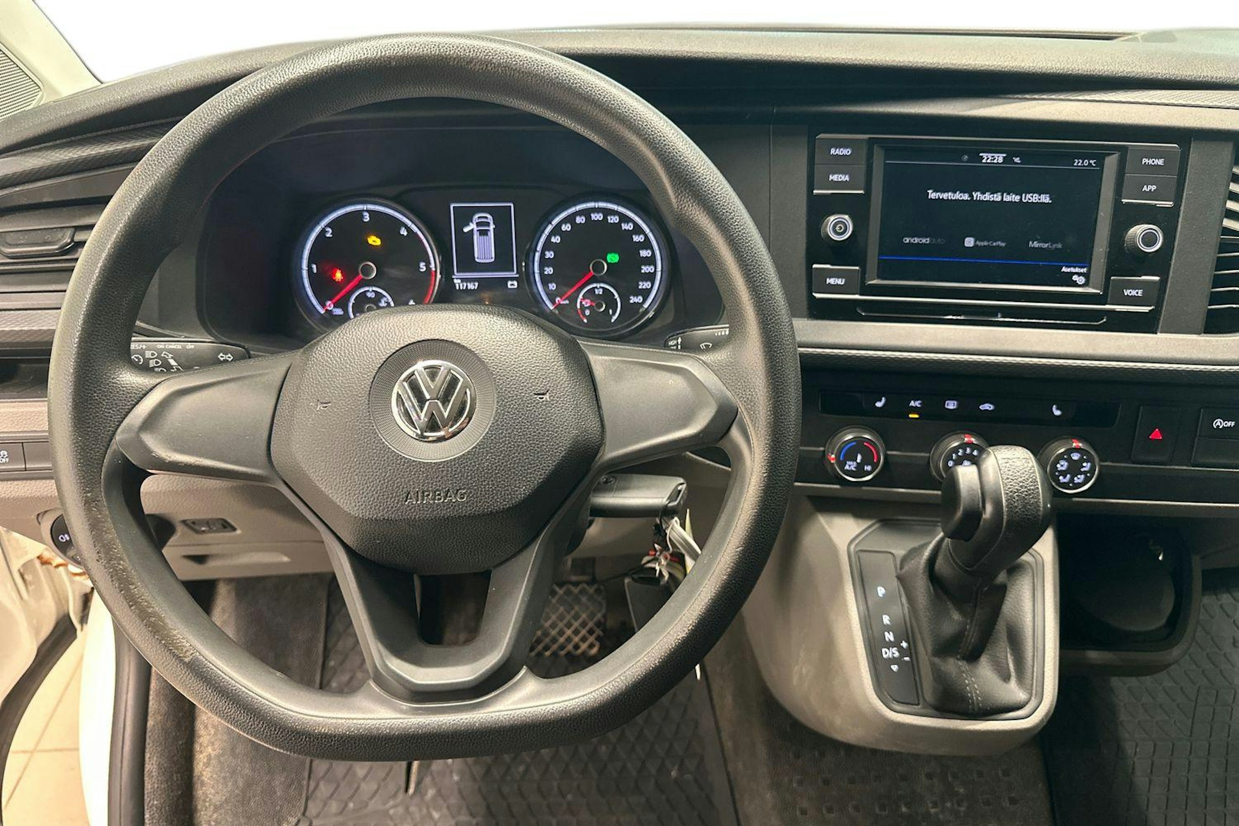 Valkoinen Volkswagen TRANSPORTER 2020 kuva 9.