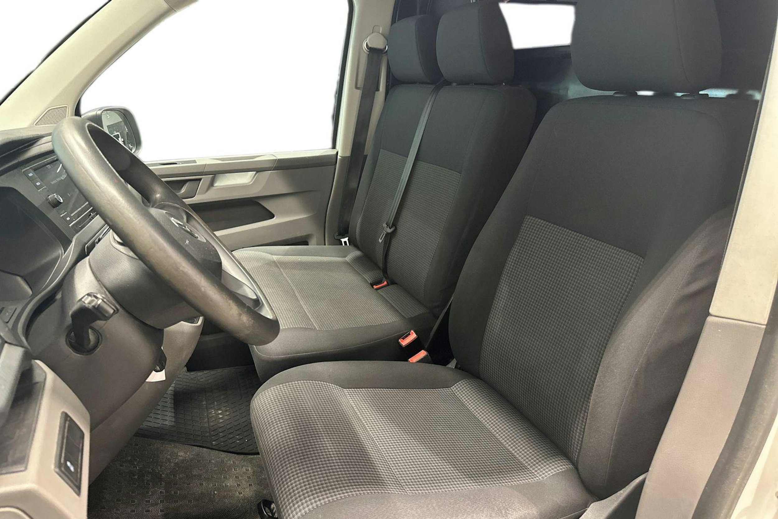 Valkoinen Volkswagen TRANSPORTER 2020 kuva 10.