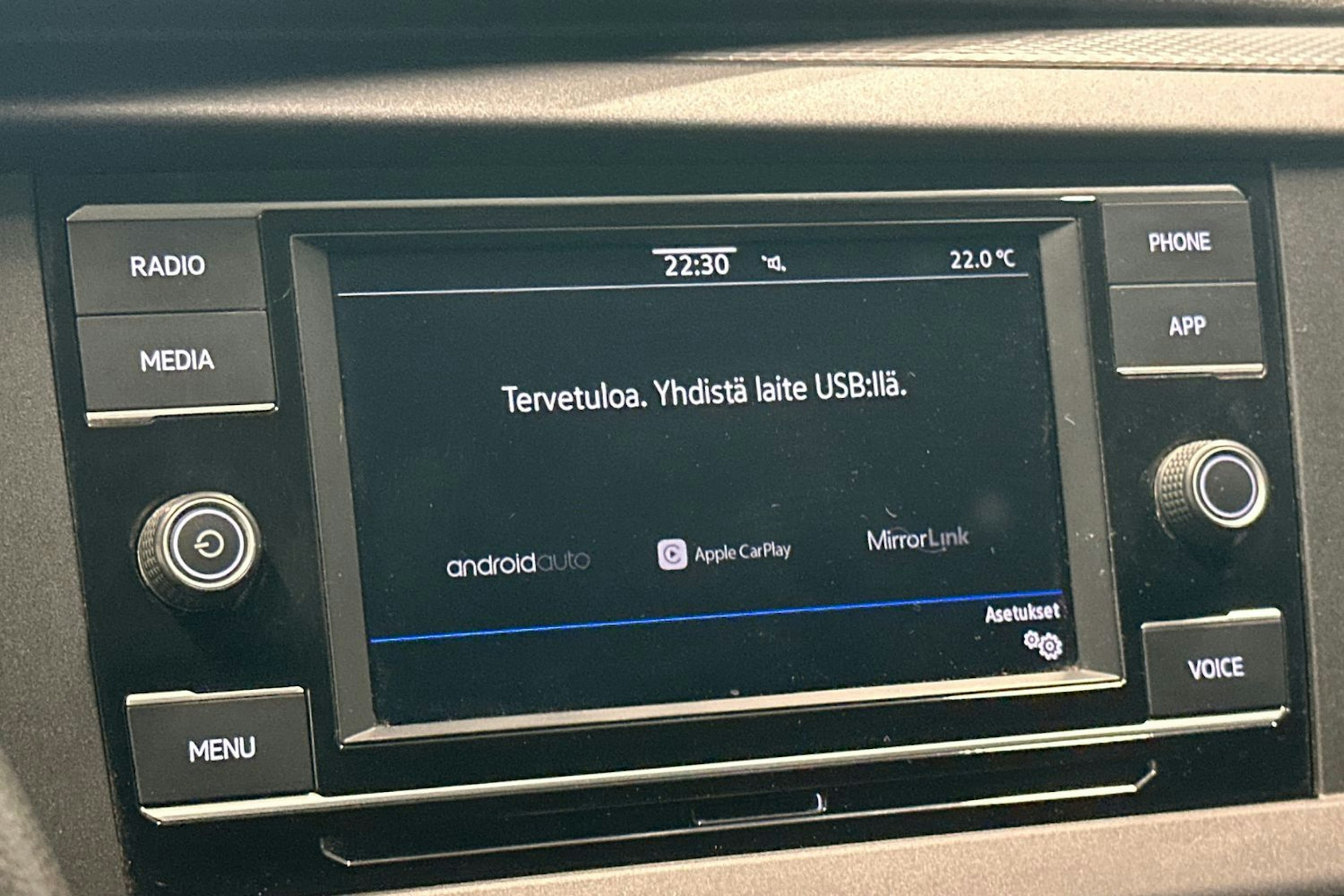 Valkoinen Volkswagen TRANSPORTER 2020 kuva 18.