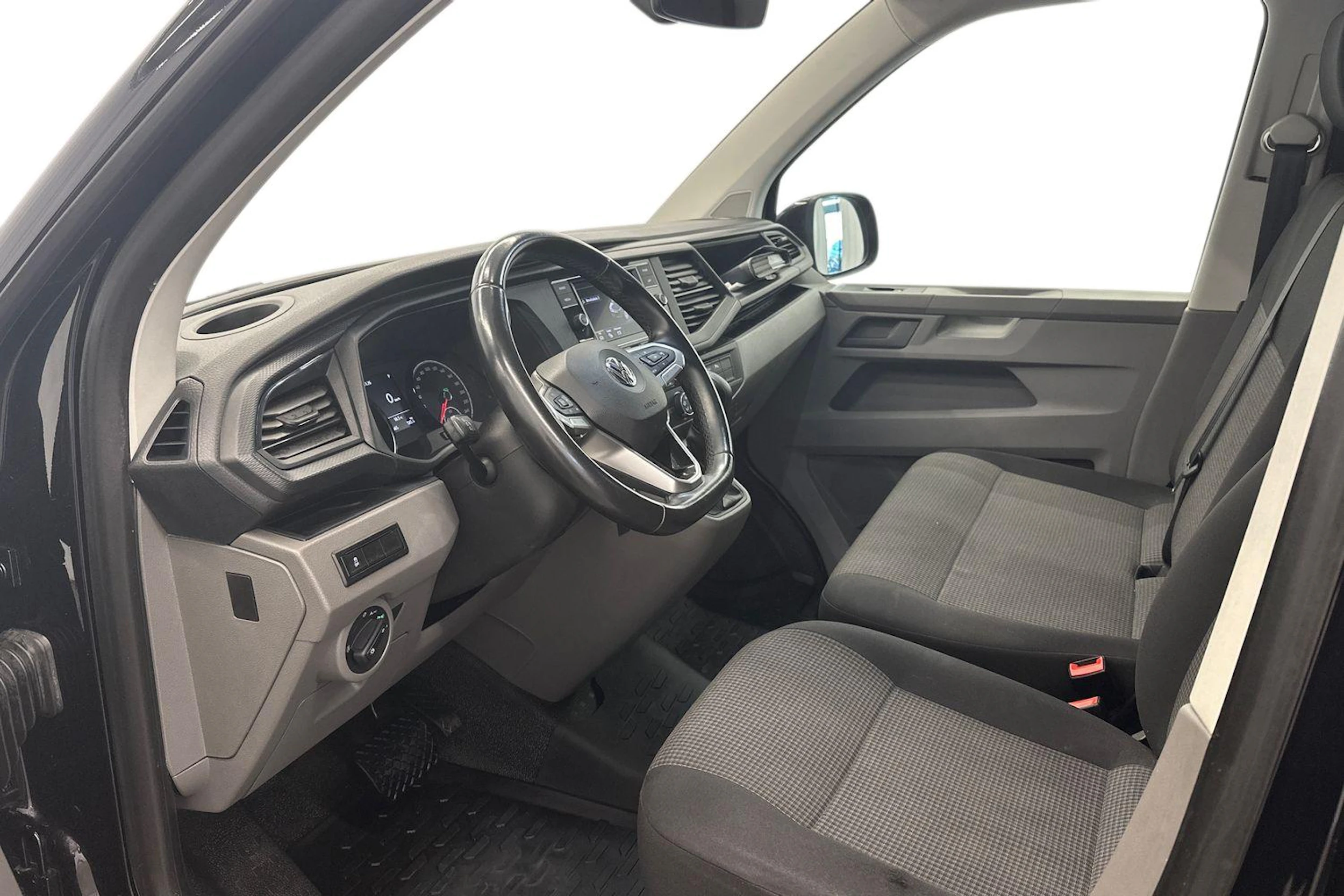 musta Volkswagen Transporter 2020 kuva 6.