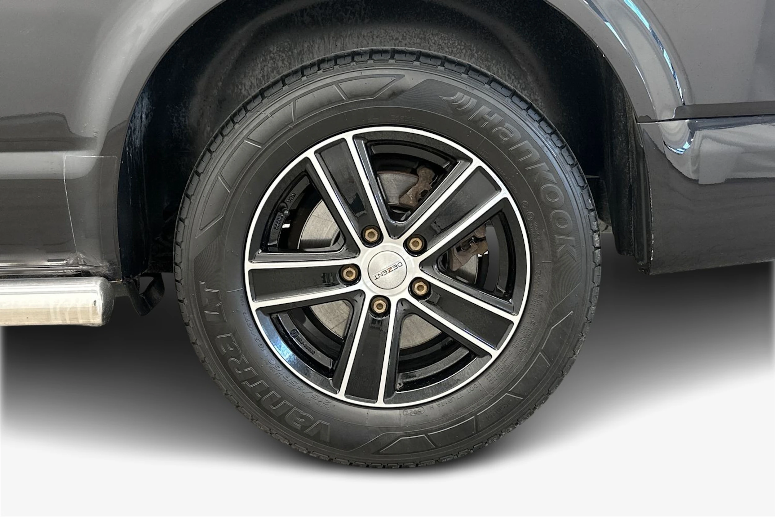 musta Volkswagen Transporter 2020 kuva 9.
