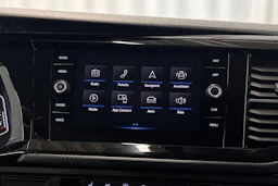 sininen Volkswagen Transporter 2020 kuva 17.