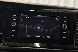 sininen Volkswagen Transporter 2020 kuva 18.