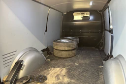 sininen Volkswagen Transporter 2020 kuva 26.