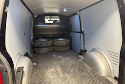 sininen Volkswagen Transporter 2020 kuva 29.