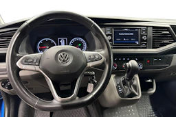 Sininen Volkswagen TRANSPORTER 2020 kuva 9.