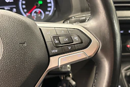Sininen Volkswagen TRANSPORTER 2020 kuva 18.
