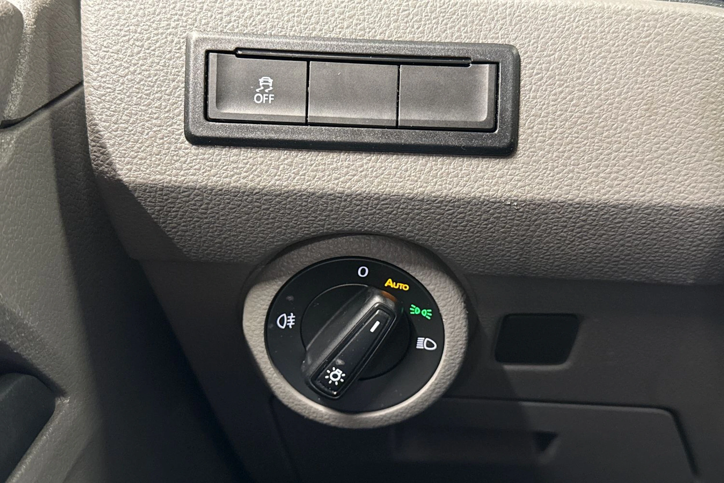Sininen Volkswagen TRANSPORTER 2020 kuva 19.