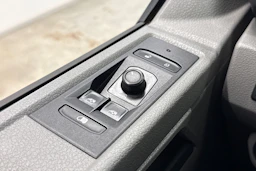 Sininen Volkswagen TRANSPORTER 2020 kuva 20.
