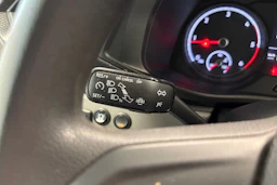 sininen Volkswagen Transporter 2020 kuva 17.