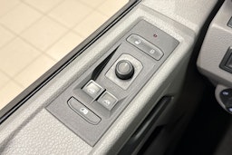 Sininen Volkswagen TRANSPORTER 2020 kuva 22.