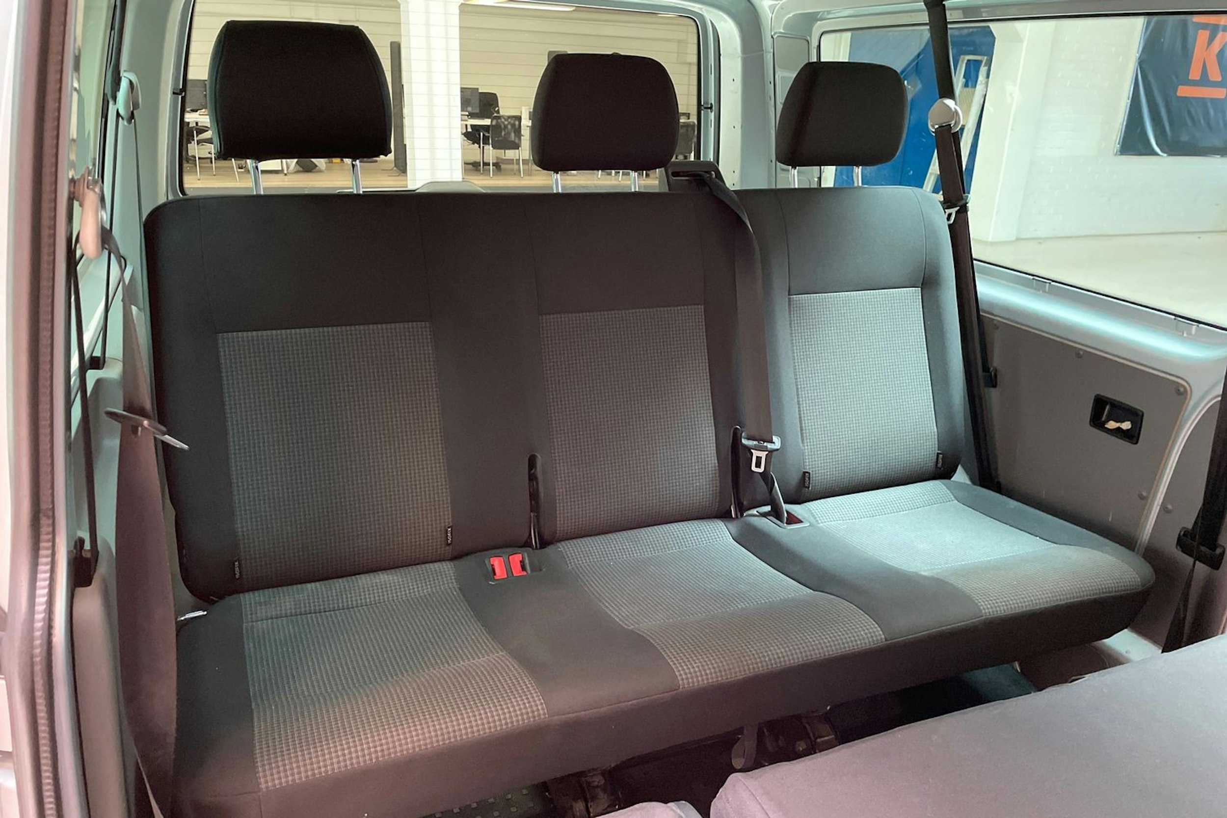 hopea Volkswagen Transporter 2020 kuva 13.
