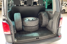 hopea Volkswagen Transporter 2020 kuva 15.