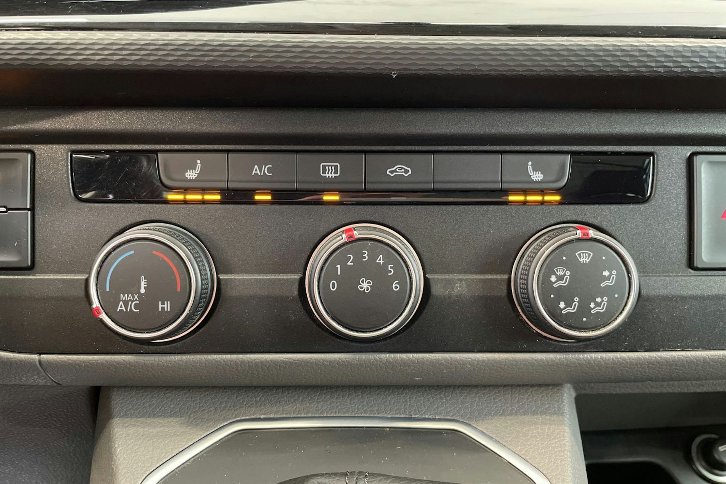 hopea Volkswagen Transporter 2020 kuva 26.