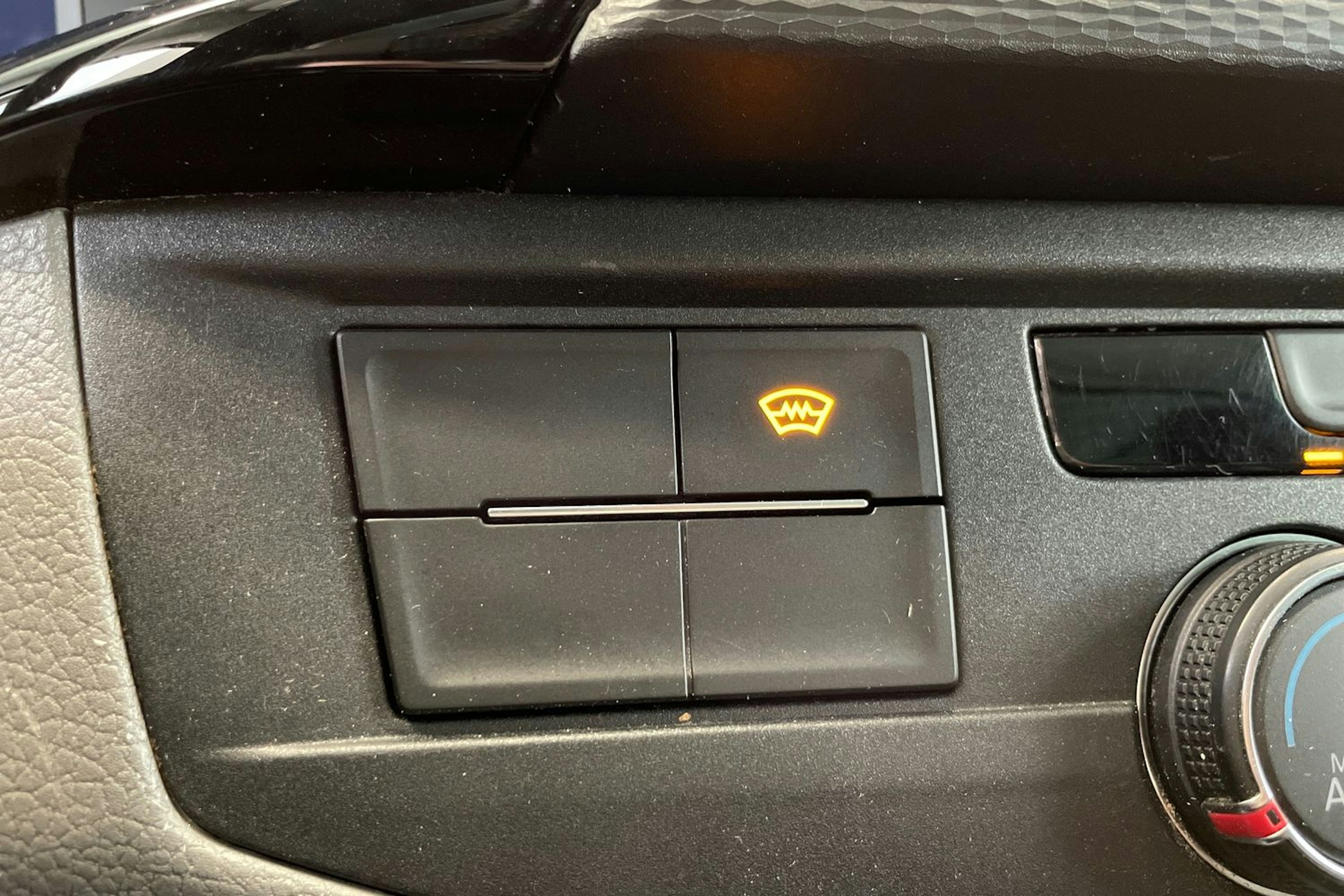 hopea Volkswagen Transporter 2020 kuva 27.