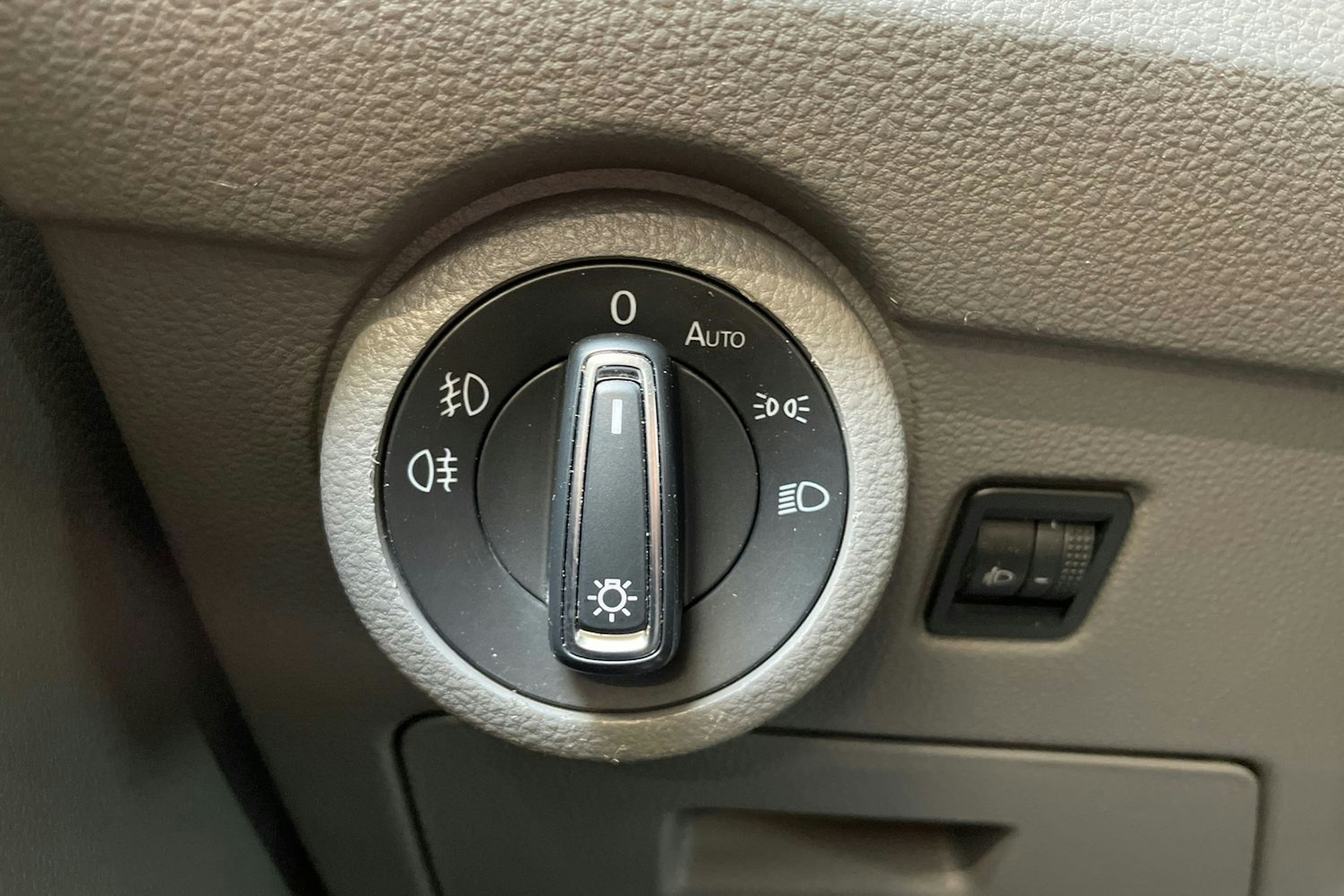 hopea Volkswagen Transporter 2020 kuva 29.