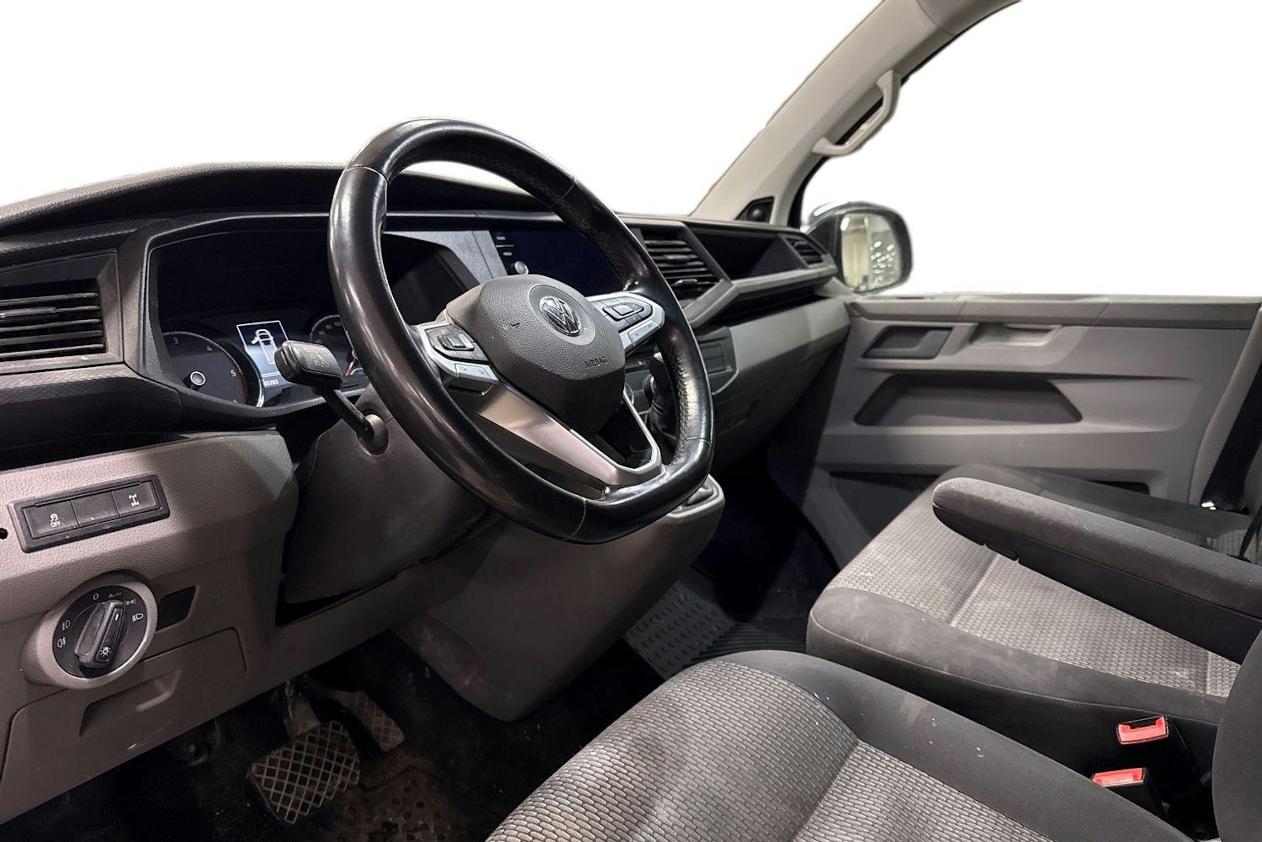 Musta Volkswagen TRANSPORTER 2020 kuva 3.