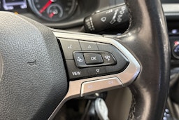 Musta Volkswagen TRANSPORTER 2020 kuva 18.