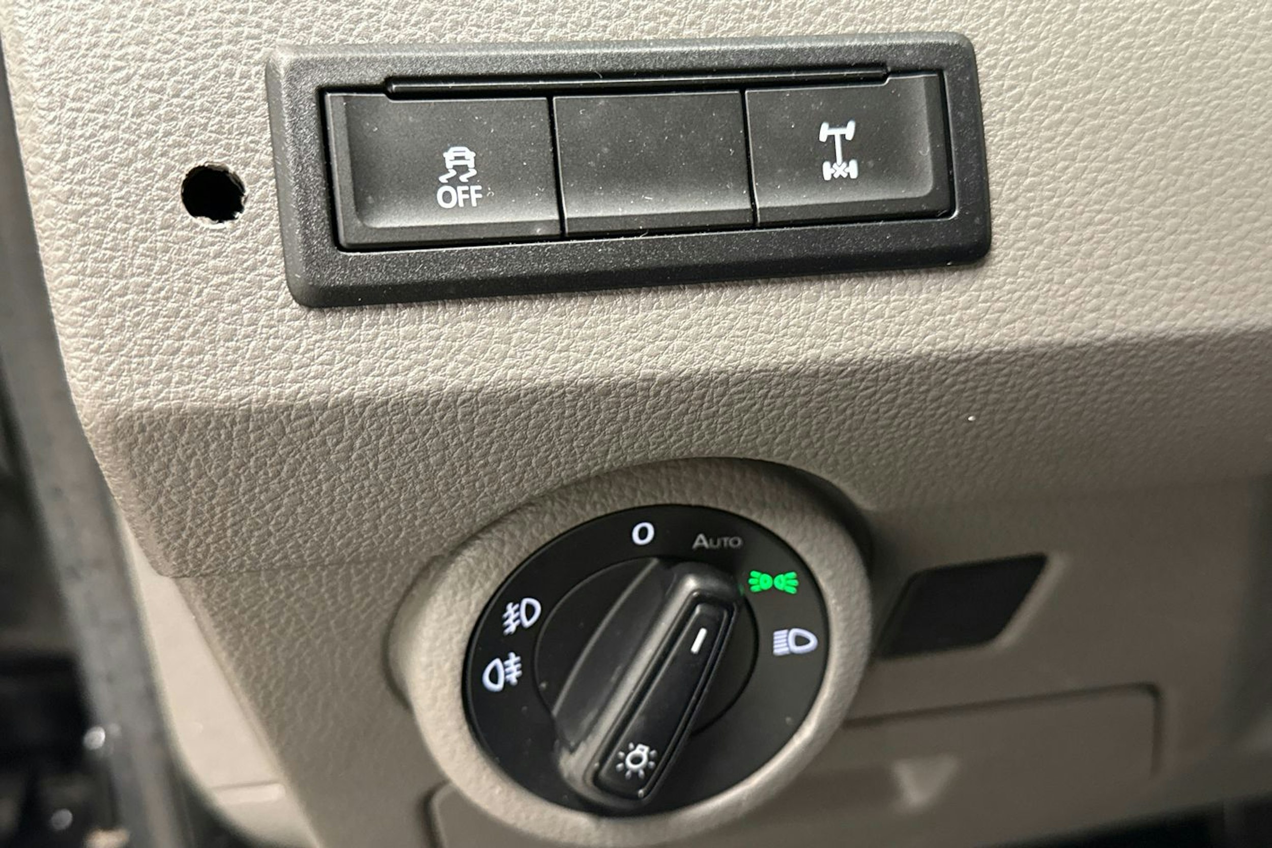 Musta Volkswagen TRANSPORTER 2020 kuva 19.