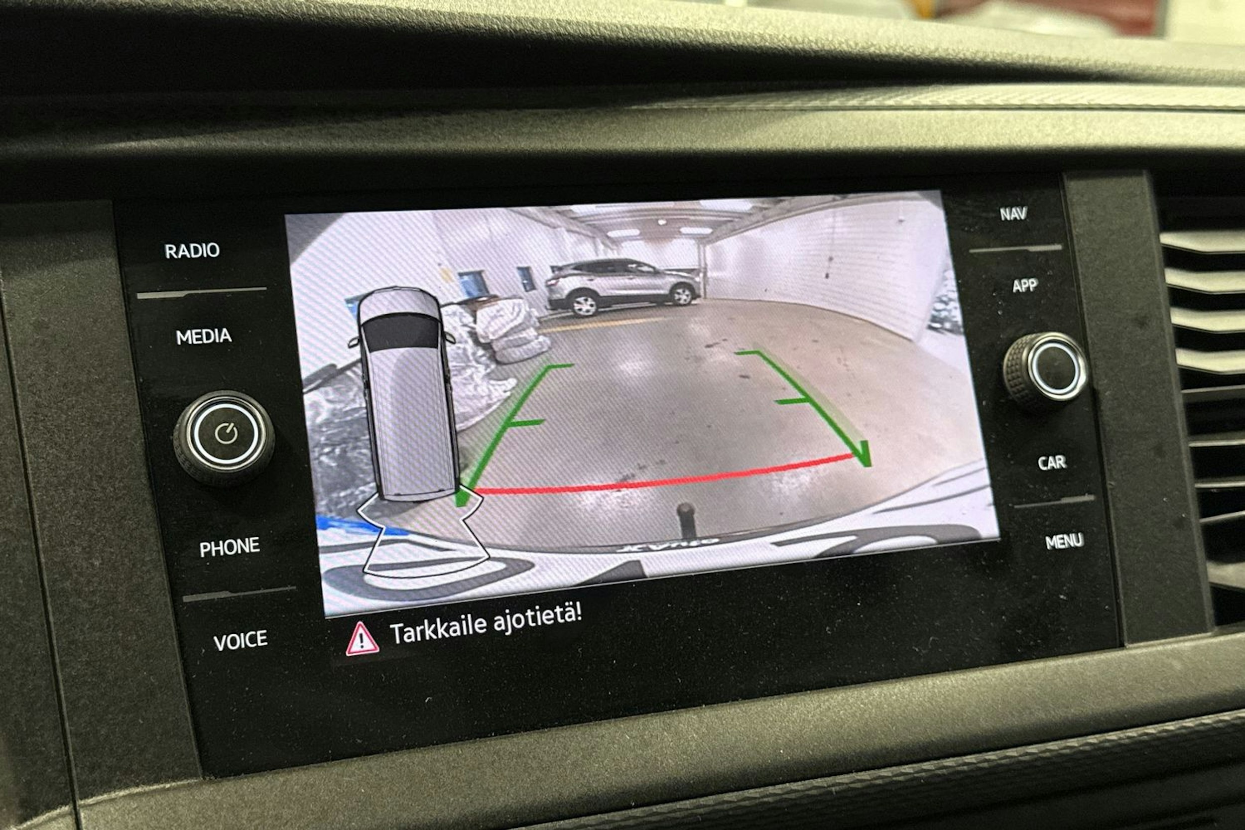 Musta Volkswagen TRANSPORTER 2020 kuva 22.