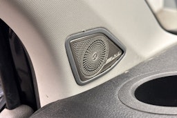 Musta Volkswagen TRANSPORTER 2020 kuva 26.