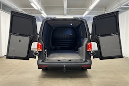 musta Volkswagen Transporter 2021 kuva 9.