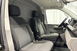 musta Volkswagen Transporter 2021 kuva 13.