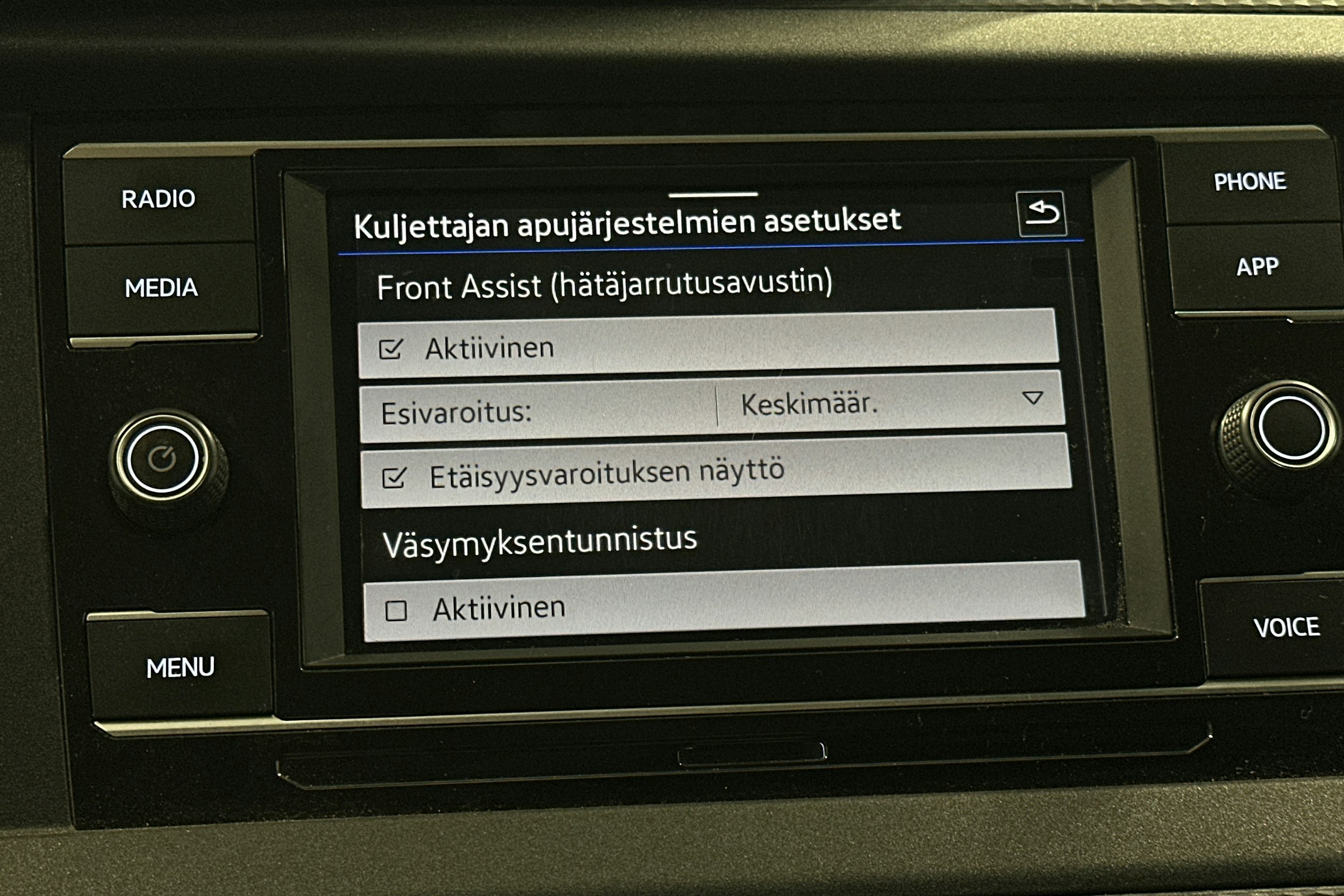 musta Volkswagen Transporter 2021 kuva 19.