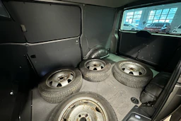 beige Volkswagen Transporter 2021 kuva 4.