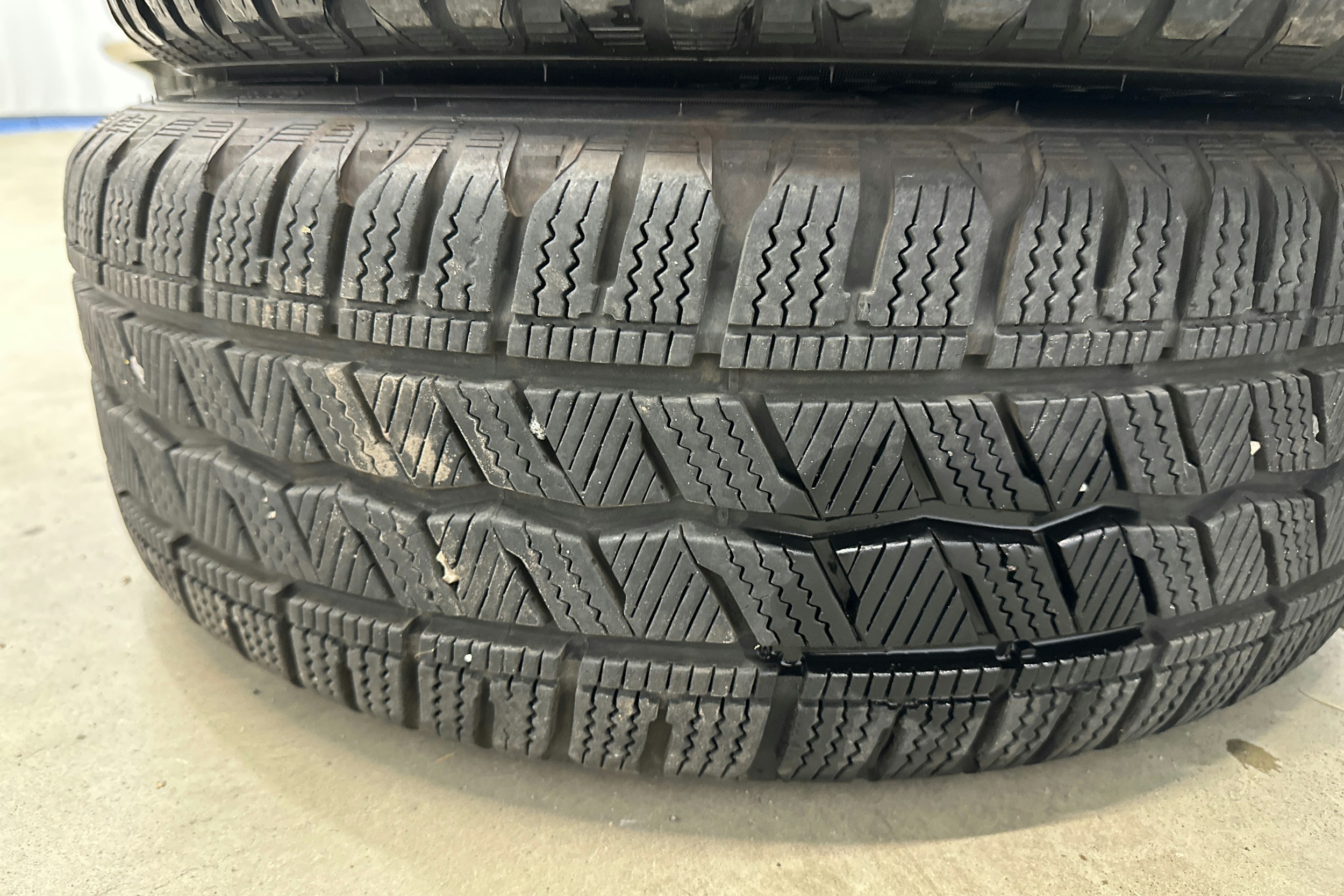 musta Volkswagen Transporter 2021 kuva 25.