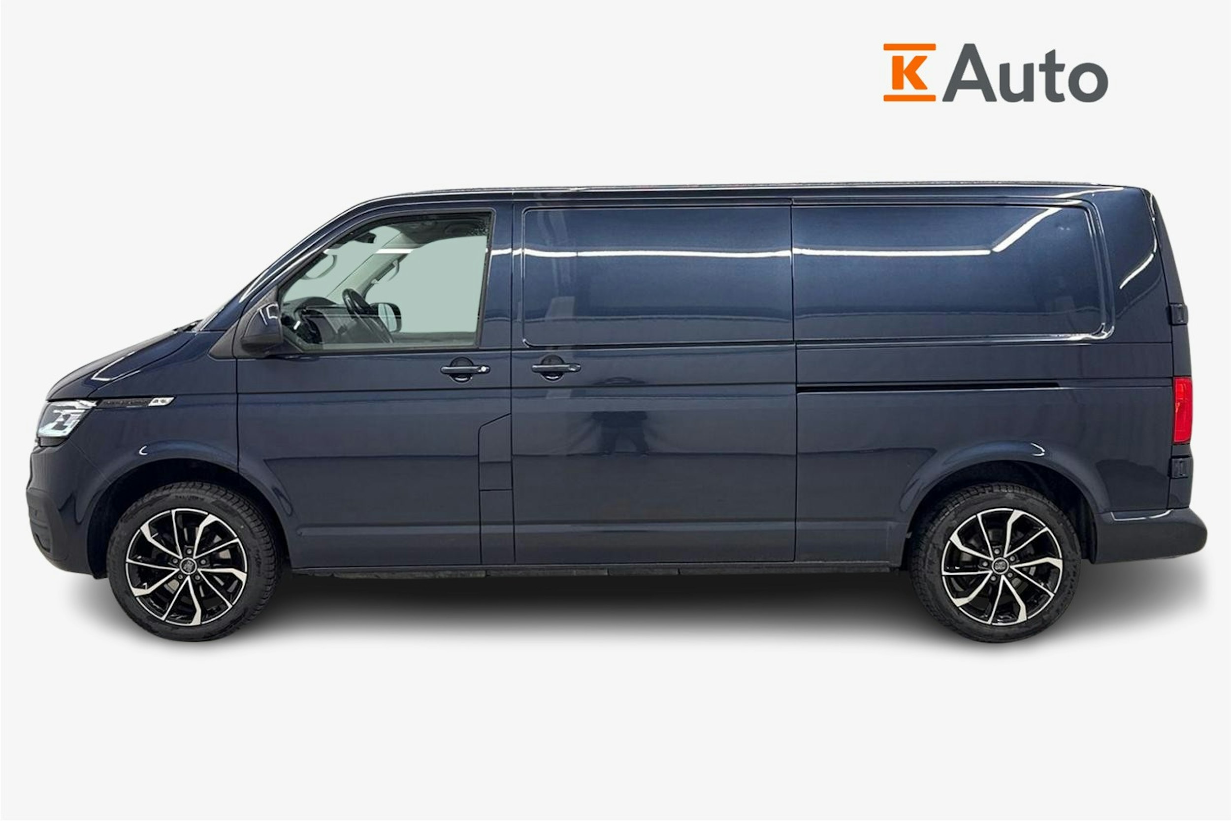 sininen Volkswagen Transporter 2021 kuva 7.