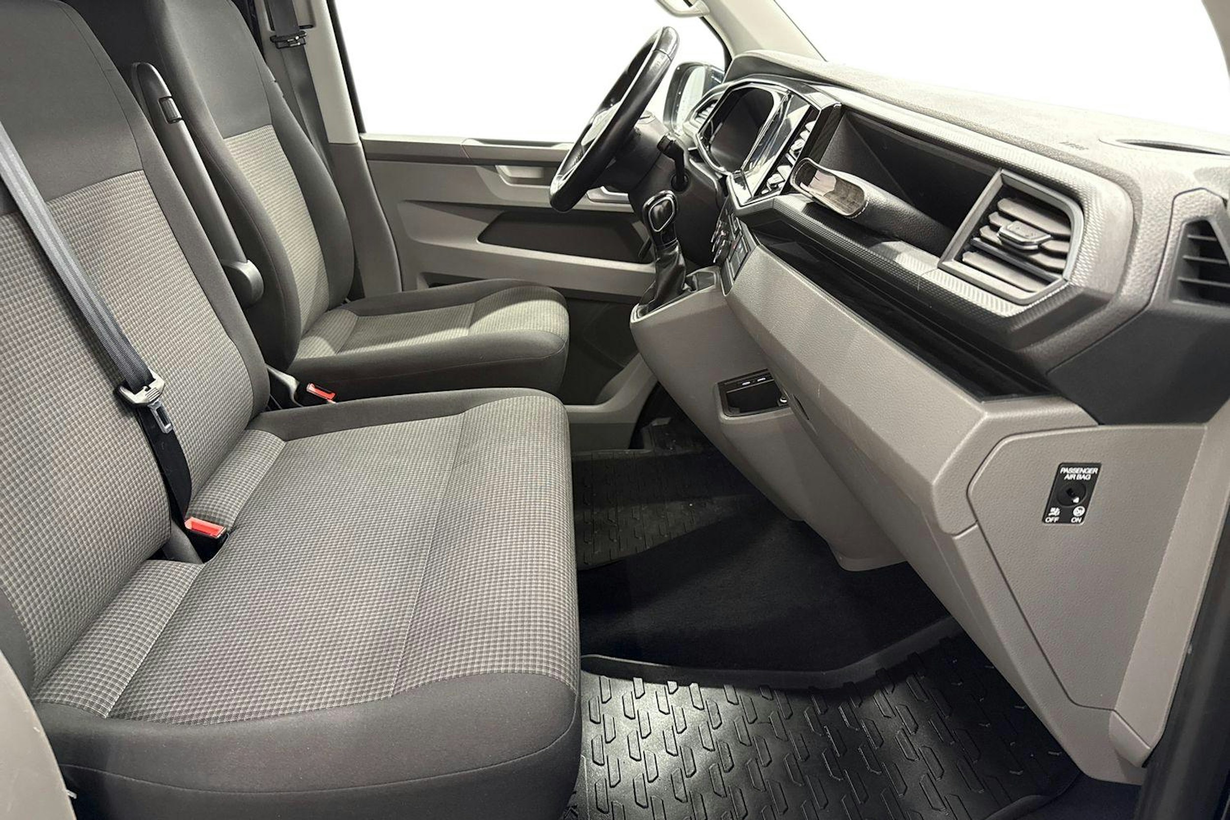 sininen Volkswagen Transporter 2021 kuva 9.