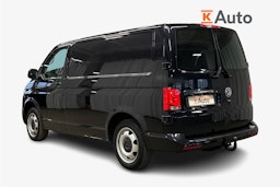 musta Volkswagen Transporter 2021 kuva 2.
