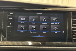 musta Volkswagen Transporter 2021 kuva 15.