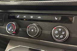 musta Volkswagen Transporter 2021 kuva 19.