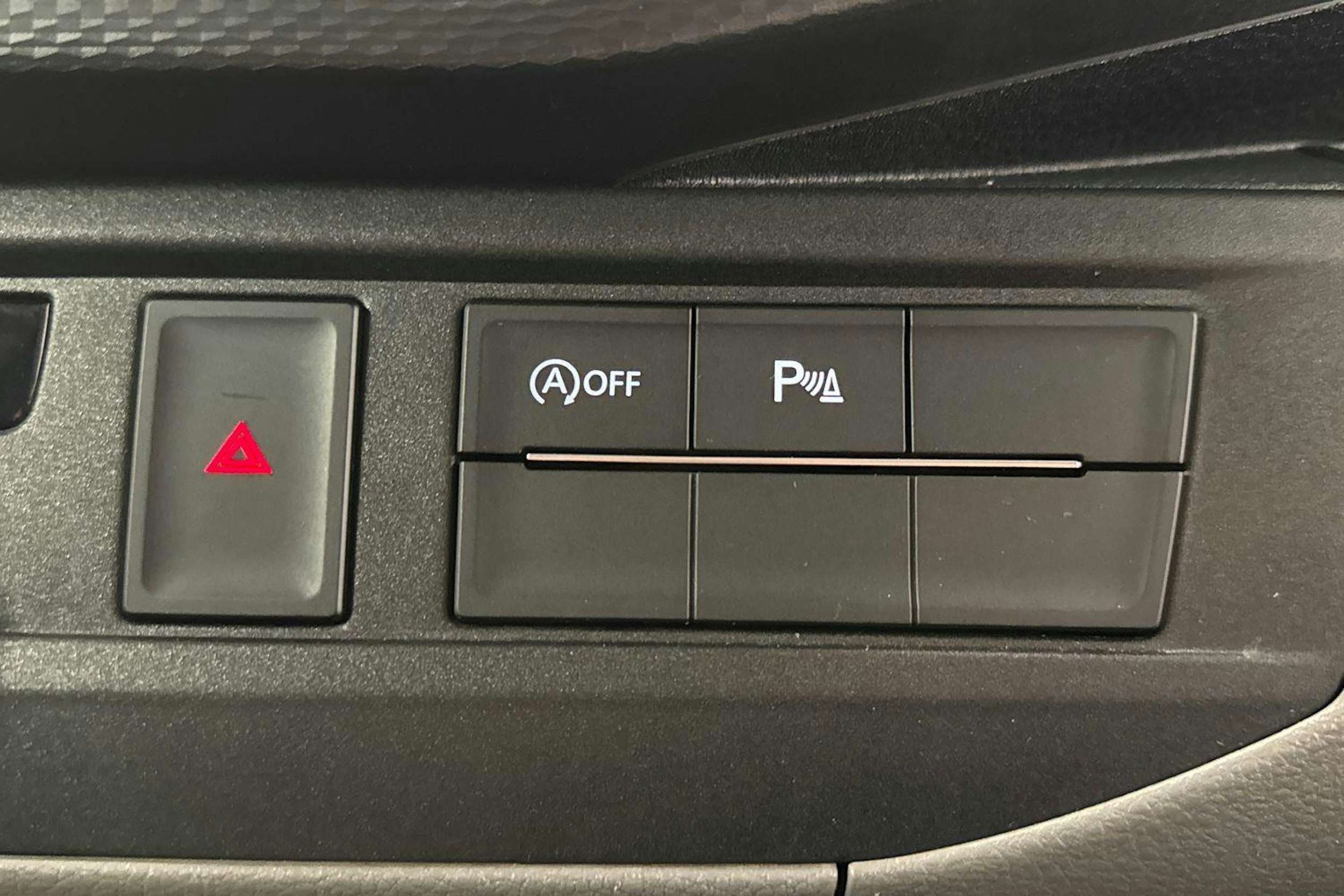 musta Volkswagen Transporter 2021 kuva 20.