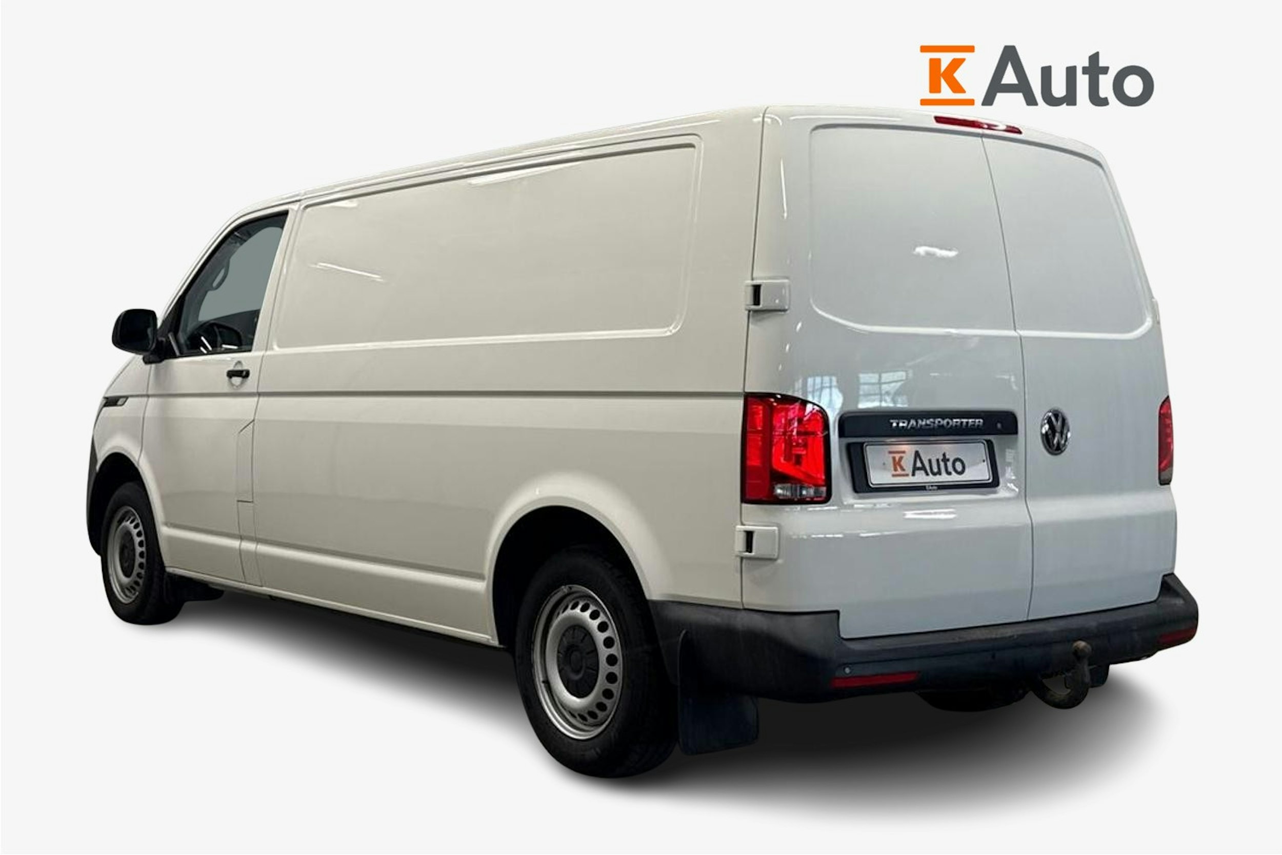 valkoinen Volkswagen Transporter 2021 kuva 2.