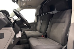 valkoinen Volkswagen Transporter 2021 kuva 8.