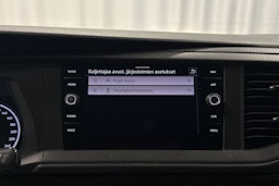 valkoinen Volkswagen Transporter 2021 kuva 17.